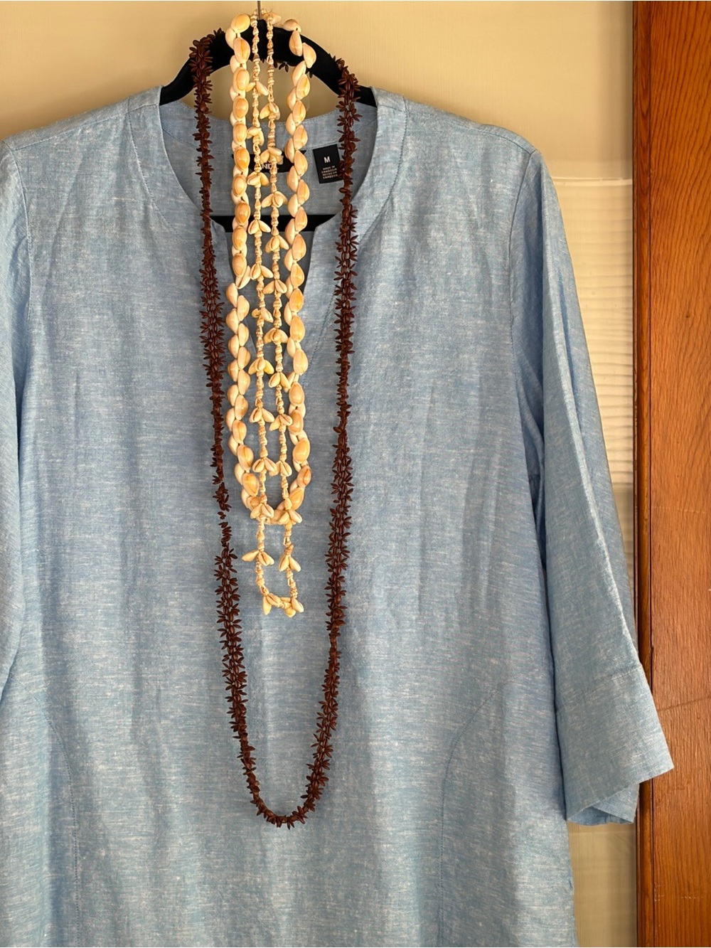 Bundle of 3 natural shell & seed necklaces, beachy coastal vacation-ready - Picture 2 of 8